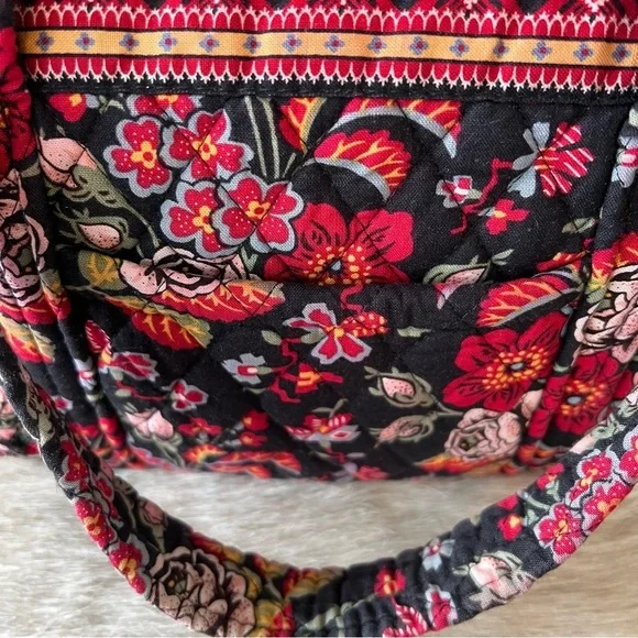 Vintage VERA BRADLEY Anastasia Petite Paddy Bag Zipper USA Black Red Floral Y2K - Picture 3 of 14